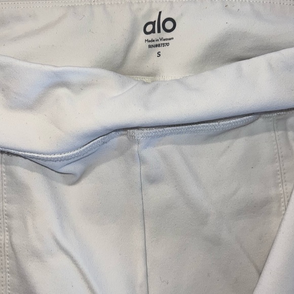 ALO yoga airbrush high-waist flutter leggings - Picture 4 of 5